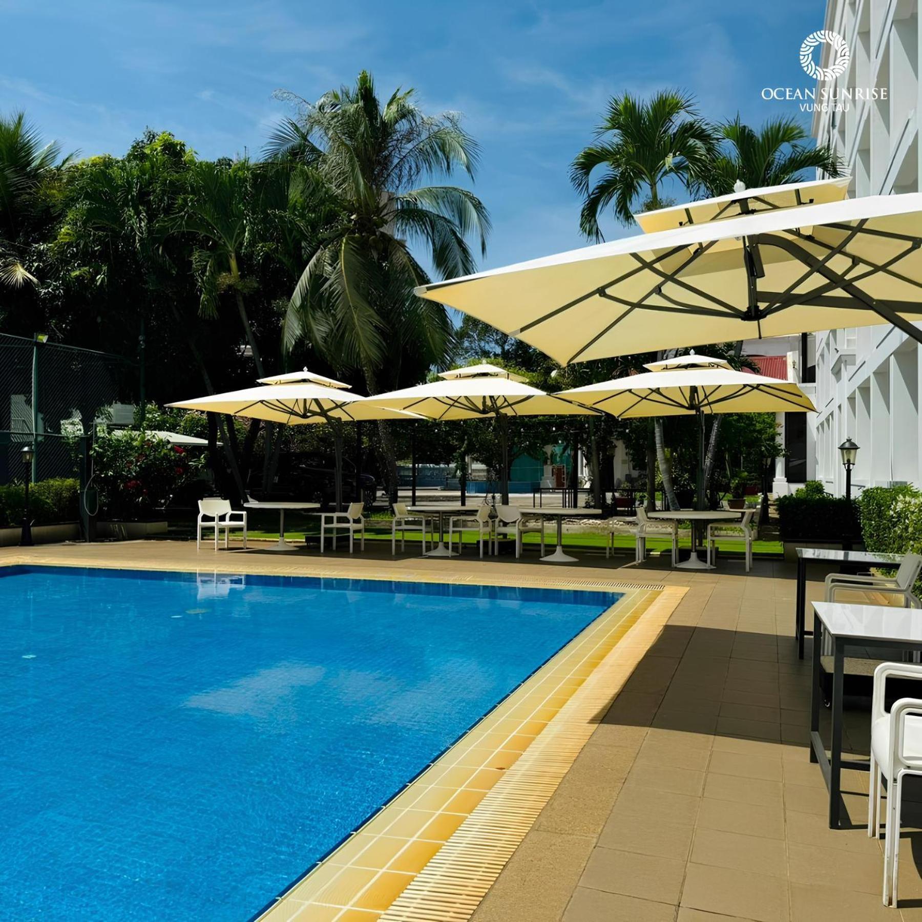 Aparthotel Ocean Sunrise Vung Tau Esterno foto